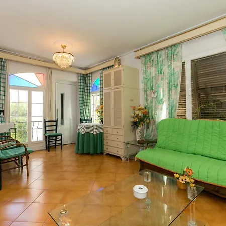 Mimosa Holiday home